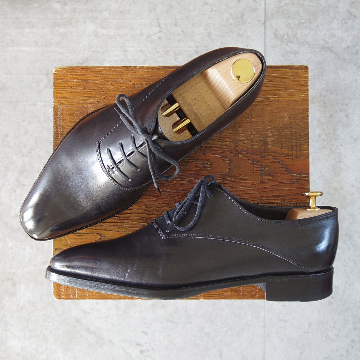 ※売り切り値下げJohn Lobb 90s 6E プレートトゥ　ブラック 銀座本店で、ジョンロブの2466ラストのセイモア/セミブローグ