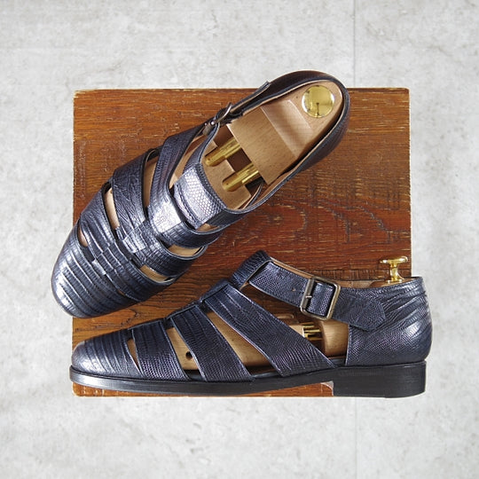 極上★(伊)F.LLIジャコメッティ SIZE 38【定価￥154,000-★イグアナ(リザード)革/グルカサンダル/FG166】メンズ/紺/Giacometti★n318