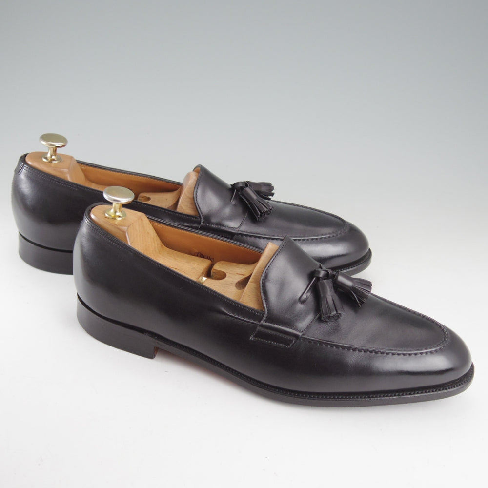 美品★ジョンロブ 8.5E【同系モデル定価1,610ユーロ(29万円程度)★タッセルローファー/TRURO】4098ラスト/ミスティカーフ/黒★o883