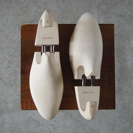 極上★ジョンロブ 9EE【現行定価￥28,600-★純正シューツリー/STANDARD】木製シューキーパー/メンズ/JOHN LOBB★n342