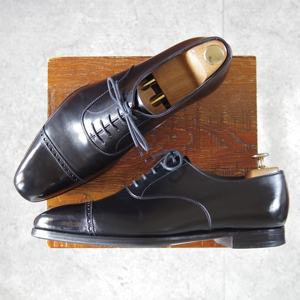 美品★クロケット&ジョーンズ 8.5E【ハンドグレードライン★パンチドキャップトゥ/ALDGATE】カーフ/黒/Crockett&Jones★n841