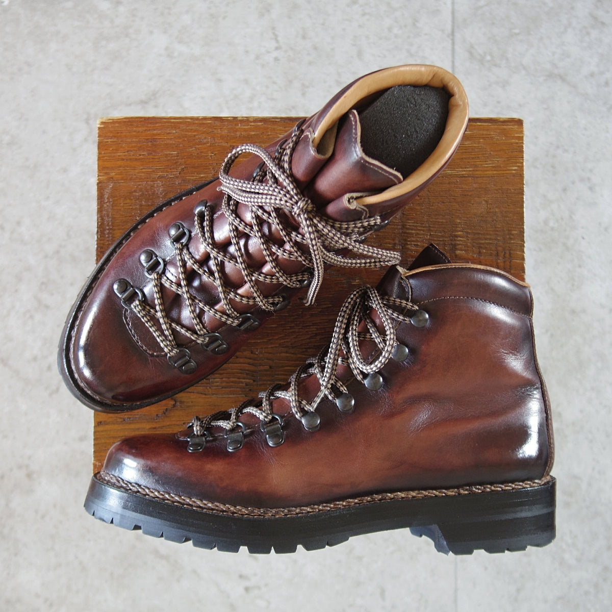 ☆(仏)オーベルシー SIZE 6【定価15万円以上☆セミブローグ】カーフ/茶