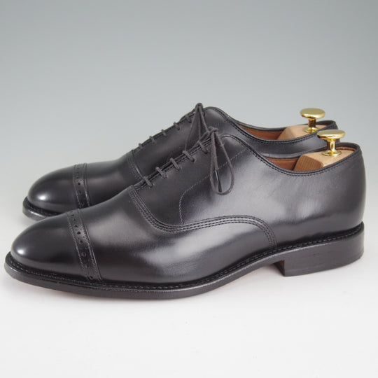 極美品★(米)アレンエドモンズ 7E【現行定価13万円程度★Fifth Avenue/パンチドキャップトゥ】カーフ/黒/メンズ/ALLEN EDMONDS★o972