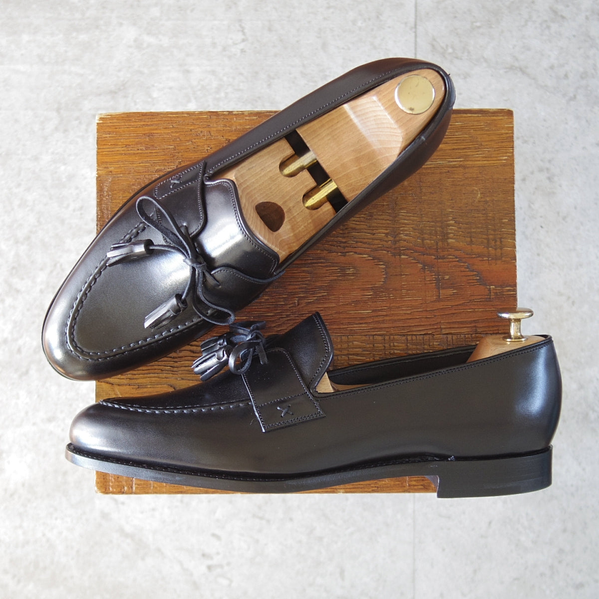 極美品☆(伊)サルヴァトーレ・フェラガモ 5EE【最上級☆TRAMEZZAライン